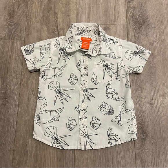 2/$15 Joe Fresh Kids Short Sleeve Button-Up Origami Shirt - Toddler Size 2